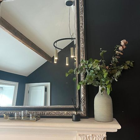 Luxury Croft Templepatrick Near Airport Rabbit And Hilton Hotel Bagian luar foto